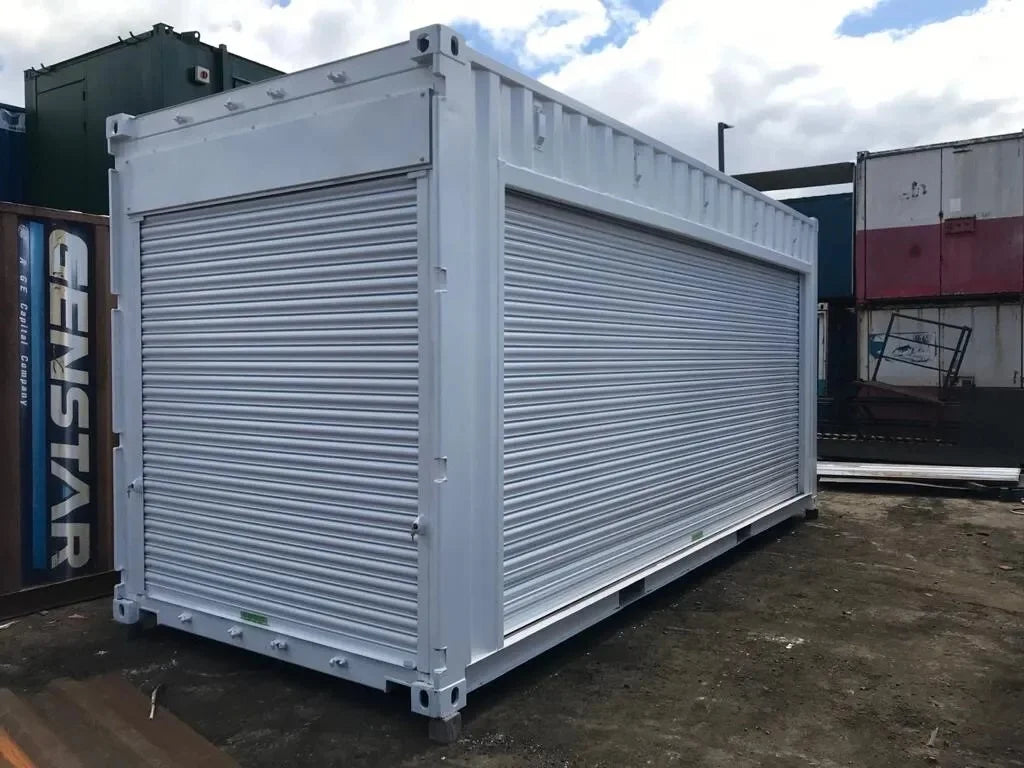 Contentor High Cube de 6 metros com porta de enrolar elétrica