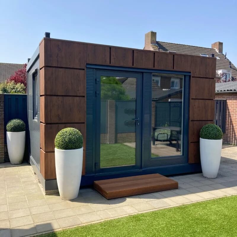 Cabaninha de jardim recondicionada com 12 m² – Acabamento em madeira e antracite