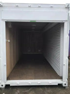 Contentor High Cube de 6 metros com porta de enrolar elétrica